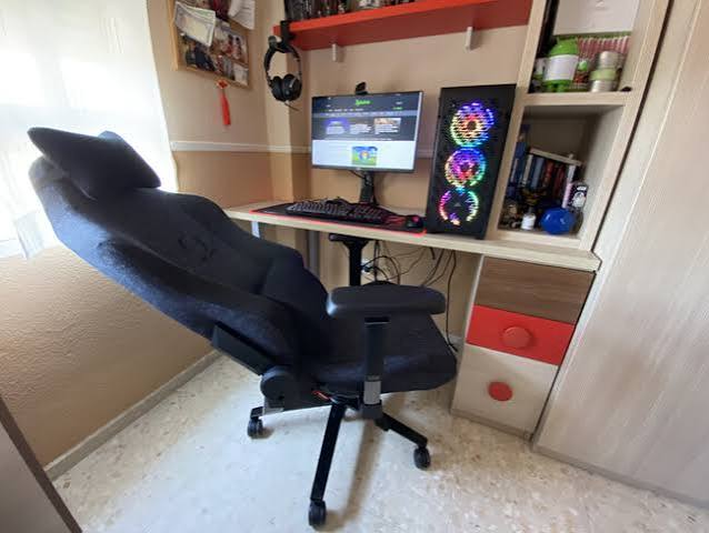 Sillas gaming y de oficina: Por qué invertir en ergonomía si trabajas sentado 1 Sillas gaming y de oficina: Por qué invertir en ergonomía si trabajas sentado